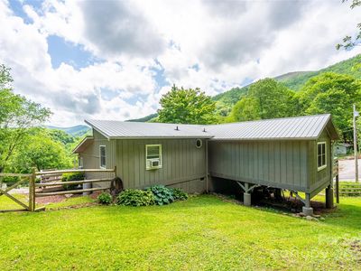 131 Apple Blossom Ln, Maggie Valley, NC, 28751