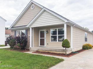 5714 Bannon Crossings Dr, Louisville, KY 40228