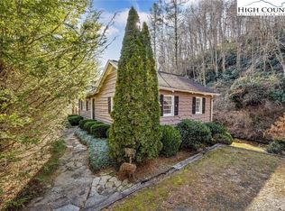 2862 Lower Nettle Knob Road, West Jefferson, NC 28694