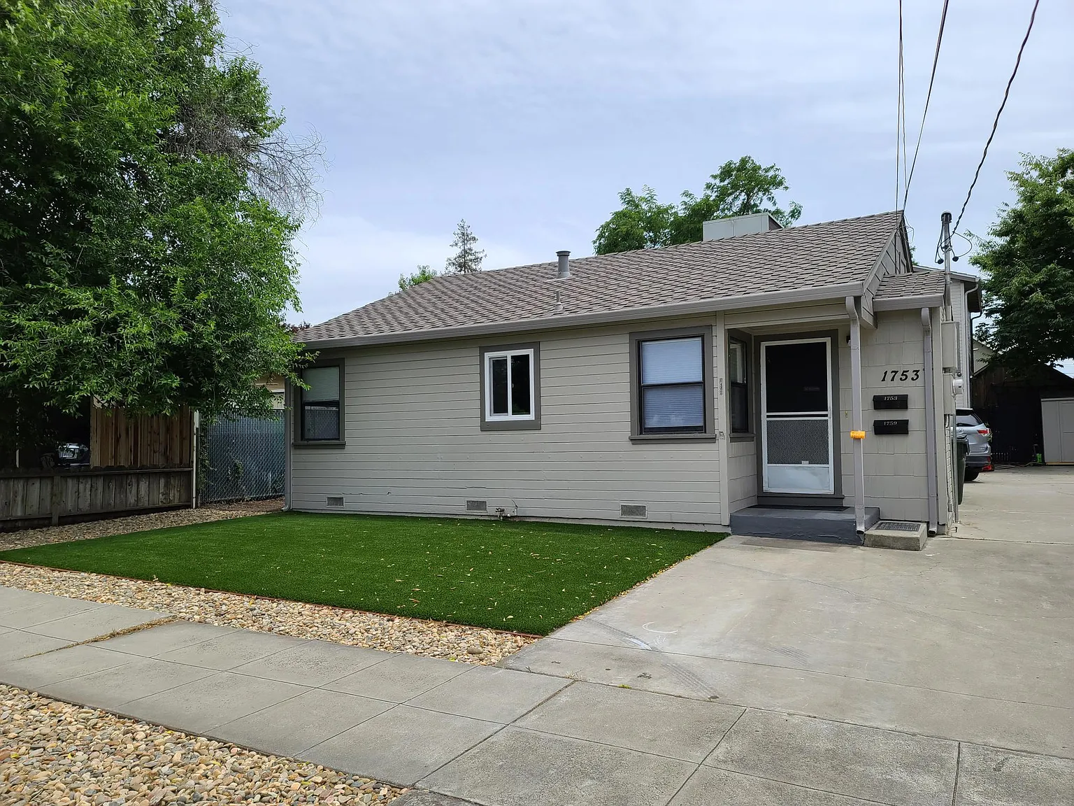 1759 Park St photo 1