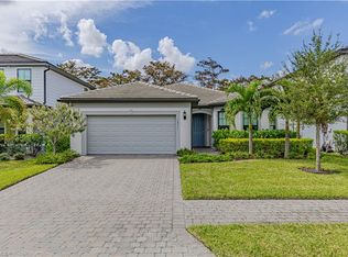 10371 Ventana Ln, Naples, FL 34120