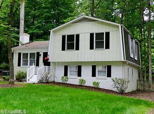 1702 W Oak Dr, Greensboro, NC 27407