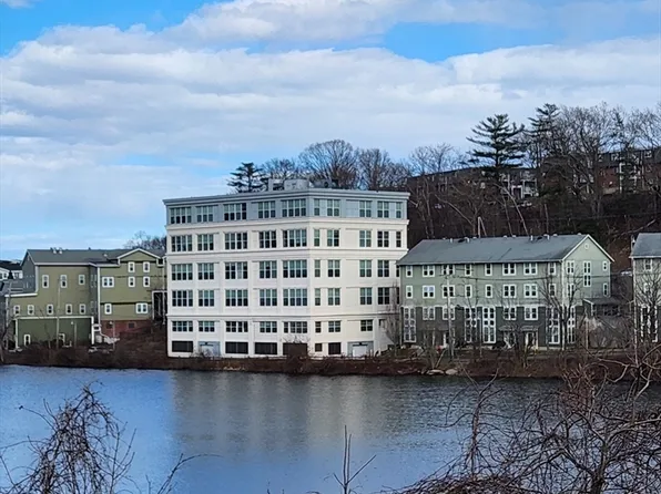 7 Lepage Ln Unit 7, Gloucester, MA 01930