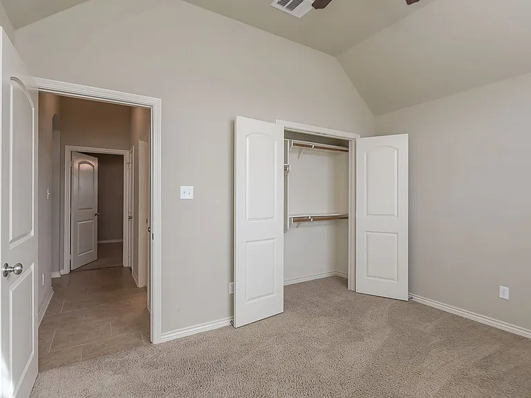2020 Turning Leaf Dr — Photo 8