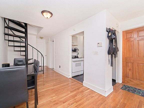 2nd image of 539 Greene Ave #2