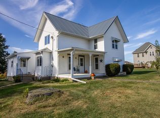305 N Main St, Onslow, IA 52321