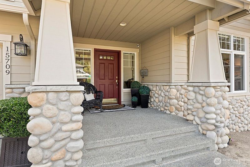 4th image of 15709 143rd Avenue SE