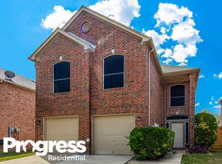 922 Azalia Dr, Lewisville, TX 75067