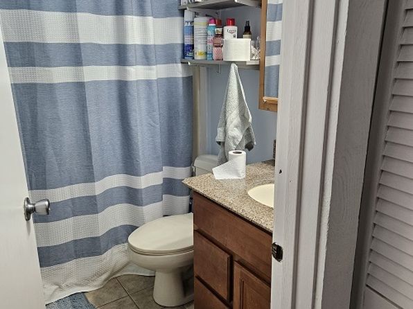 54 Vail Colony APT 9, Fox Lake, IL 60020