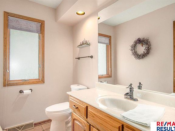 4th image of 1423 N 131st Avenue Cir