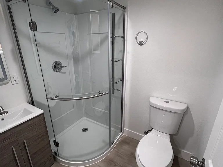 1224 W 37th Pl — Photo 112