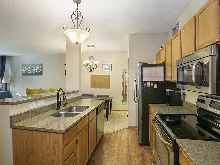 8460 Kimball Dr — Photo 3