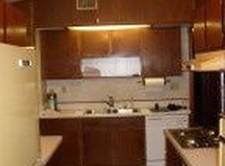 16 Indian Hills Rd, Council Bluffs, IA 51503