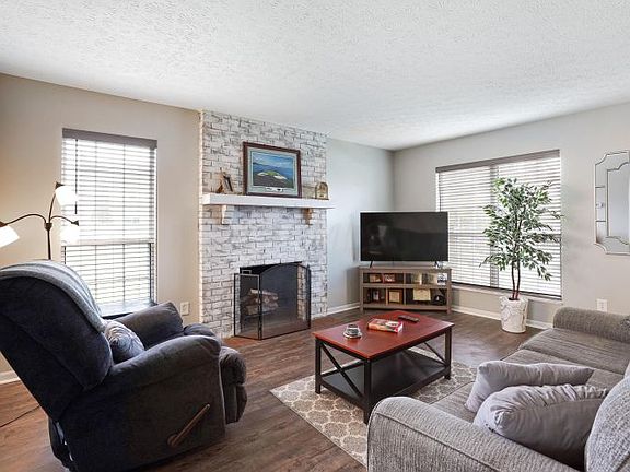 3rd image of 7776 Hansgrove Ct