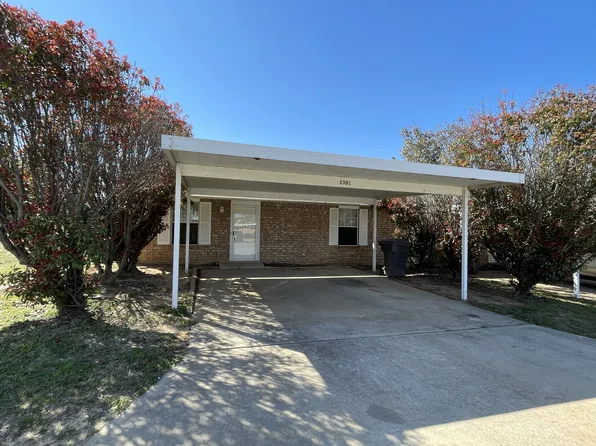 2301 Cimmaron Dr, Ardmore, OK 73401