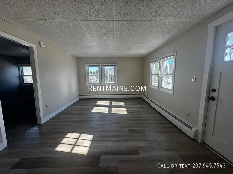 114 Riverside Dr #1 — Photo 3