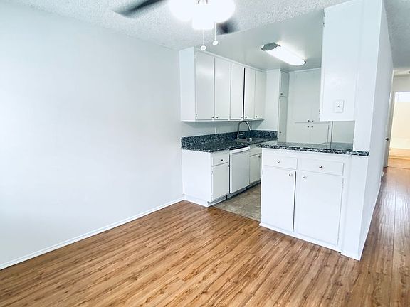 3rd image of 20317 Saticoy St #95213