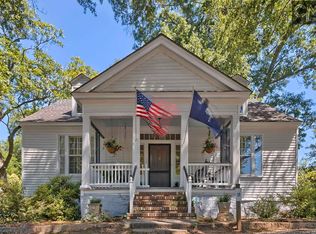 114 E College St, Winnsboro, SC 29180
