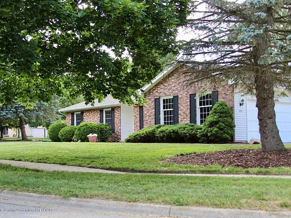 5th image of 880 Moss Glen Cir