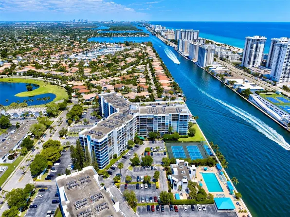 1000 Parkview Dr APT 610, Hallandale Beach, FL 33009