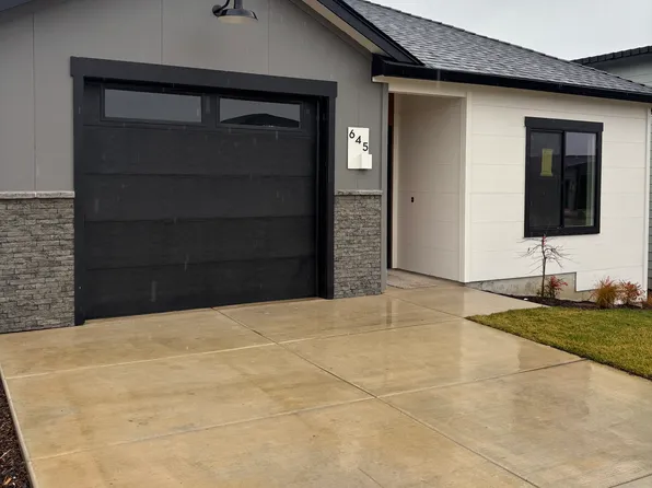 645 Terrazzo Way, Medford, OR 97501