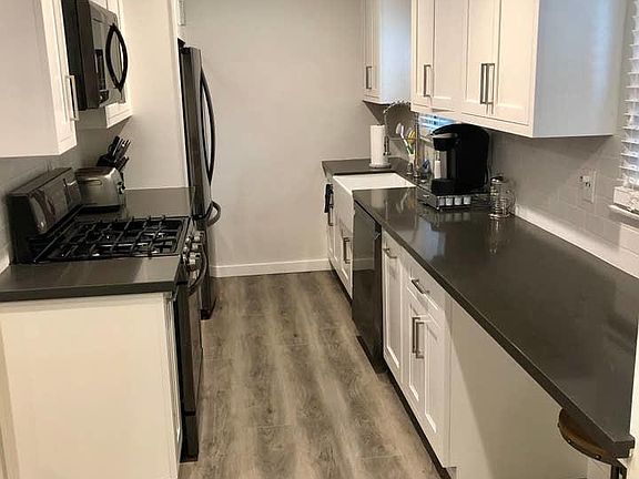 5th image of 4459 S Centinela Ave