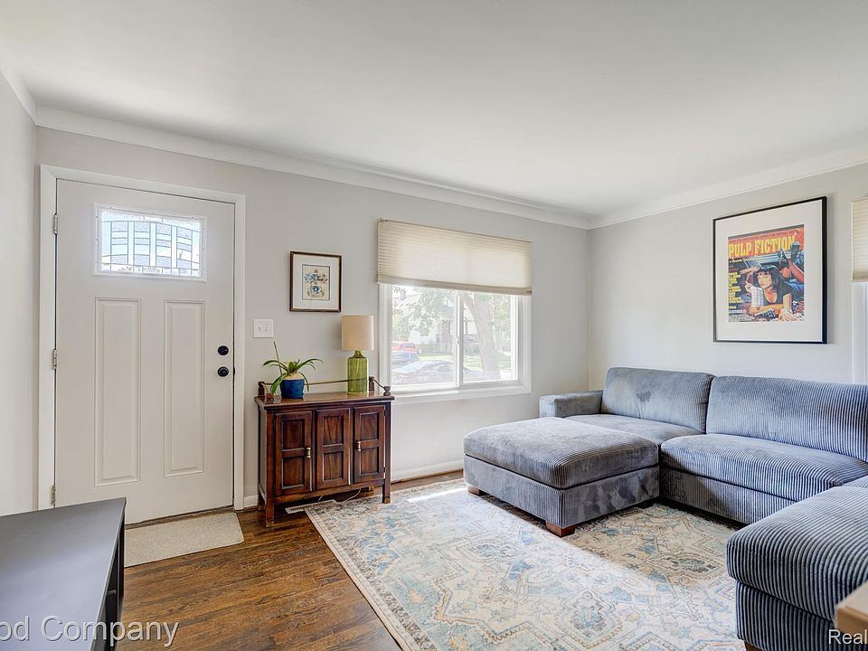 421 Channing St, photo 4