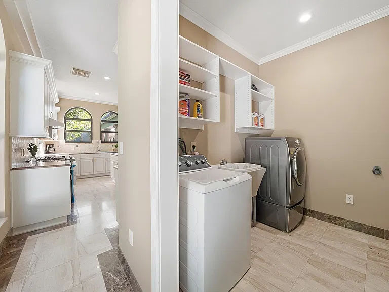 10270 SW 58th St — Photo 18