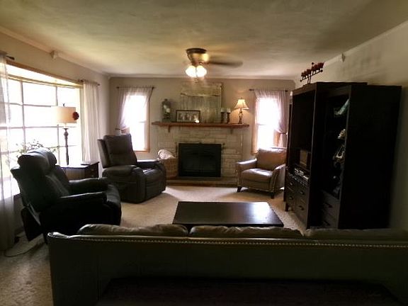 2nd image of 1104 S Benson Blvd