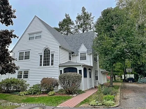 10 Susquehanna Ave, Tunkhannock, PA 18657