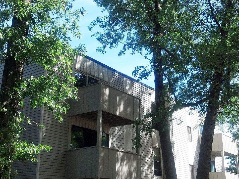 1st image of 1633 Cedarwood Dr APT 321