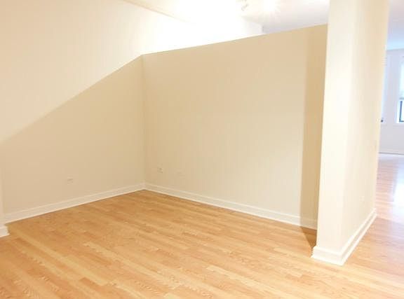 5th image of 5 N Wabash Ave APT 1104K