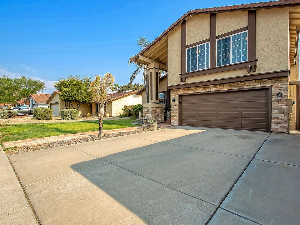1st image of 2005 E Sheena Dr