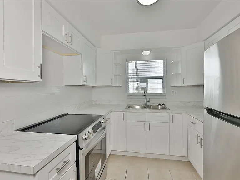 4565 Duhme Rd — Photo 4
