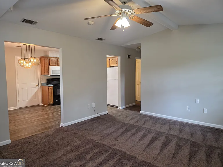 146 John Glenn Dr — Photo 5