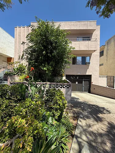 1030 N Edinburgh Ave #6 Photo 1