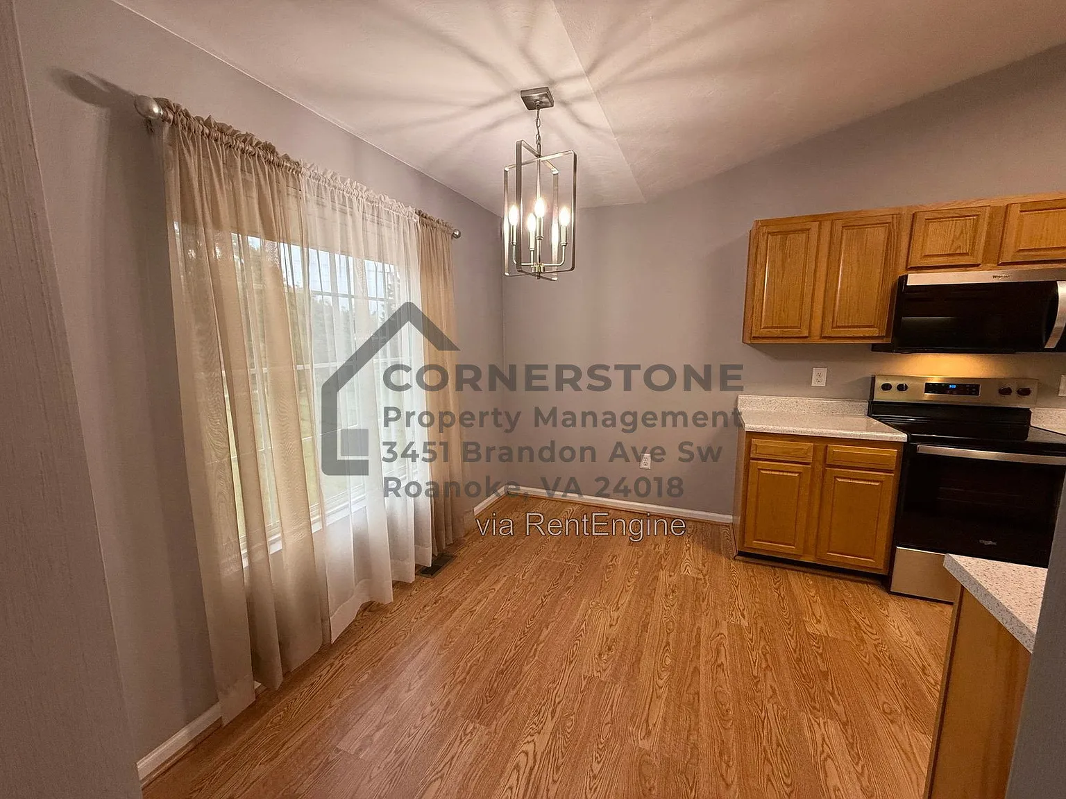 3 bed, 3.0 bath, 2048 sqft, $2,490 — Photo 4
