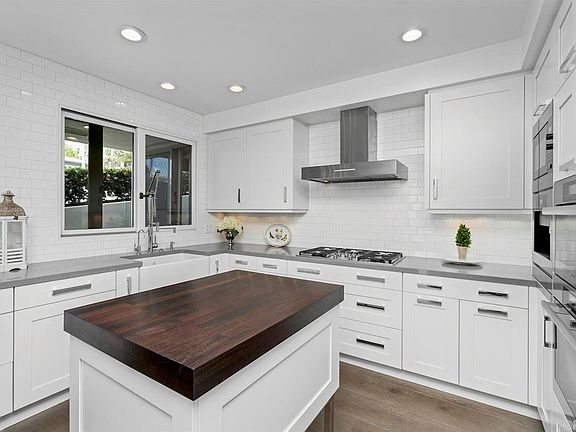 3rd image of 745 Coast Blvd S Unit 1A