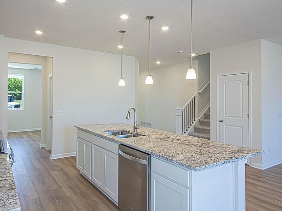 5th image of 340 Honeysuckle St Lot 323