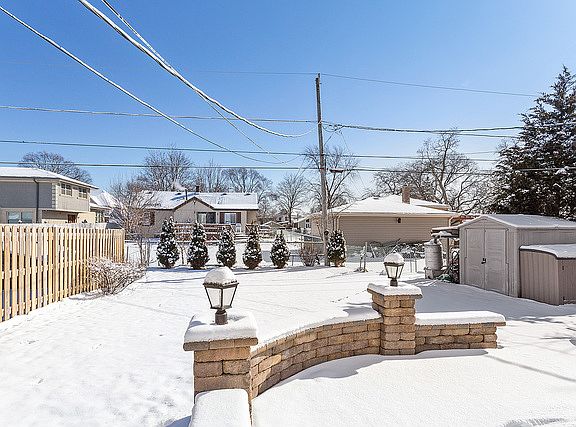 4th image of 9821 Marion Ave