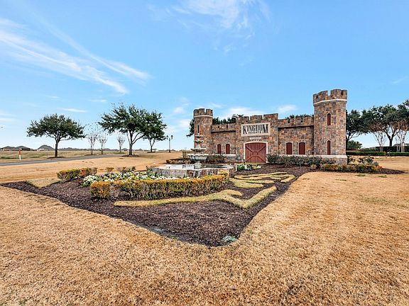 4th image of 5714 Chamberlain Xing