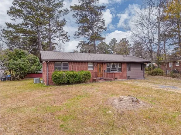 6 Don Dr NE, Rome, GA 30165