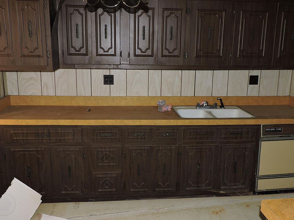 2nd image of 21 Belshaw Ave