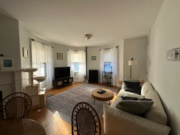 1462 Commonwealth Ave #2R, Brighton, MA 02135