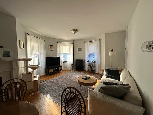 1462 Commonwealth Ave #2R Photo 1