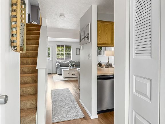 5th image of 119 Shadowlawn Dr