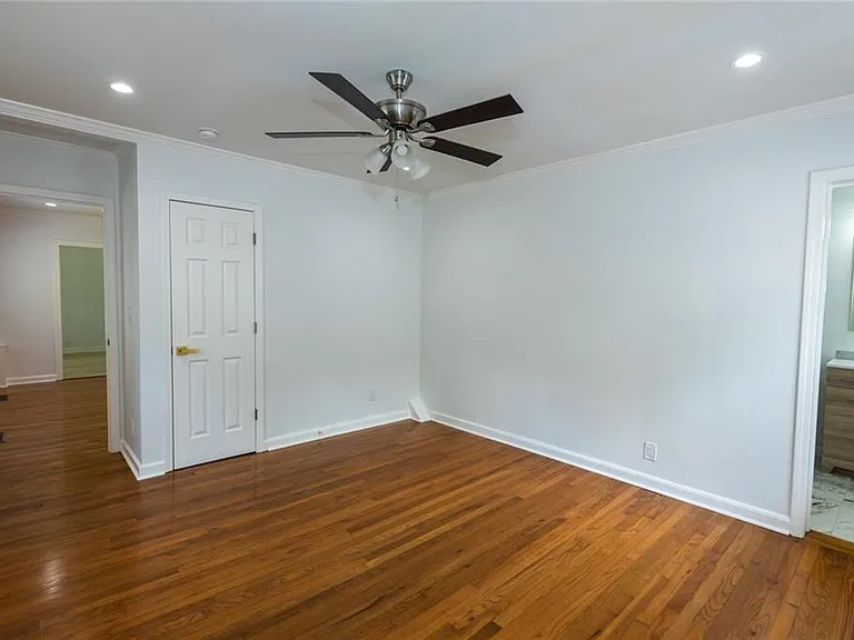 1311 Roxboro Dr — Photo 48