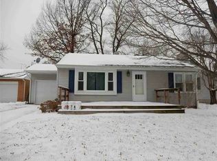 411 N Elm St, Lincoln, IL 62656