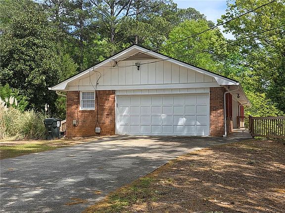 5th image of 7016 Skyline Dr