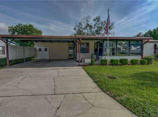 2366 Conestoga Dr, Leesburg, FL 34748